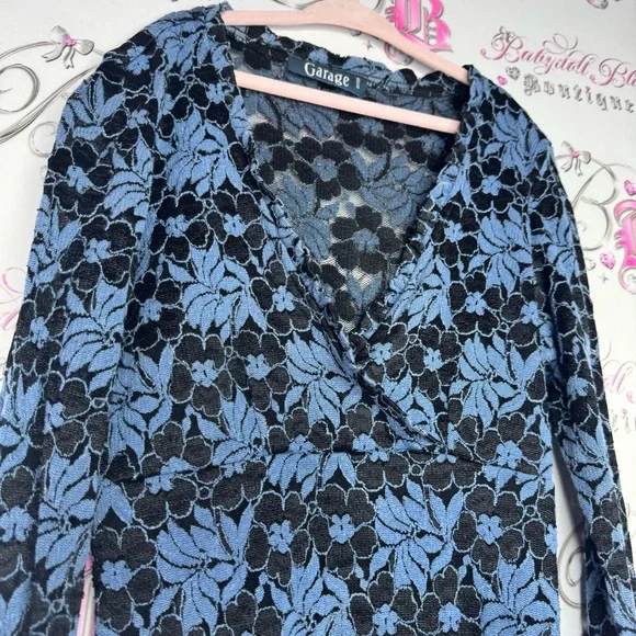 Garage top long sleeve lace blue mesh floral flowers v neck ruffle trim cute - Picture 3 of 9